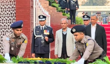 রাজারবাগ পুলিশ স্মৃতিস্তম্ভে স্বরাষ্ট্র উপদেষ্টা ও আইজিপির শ্রদ্ধ রাজারবাগ পুলিশ স্মৃতিস্তম্ভে স্বরাষ্ট্র উপদেষ্টা ও আইজিপির শ্রদ্ধ