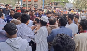 ঝিনাইদহে যুবলীগ নেতার প্রতিষ্ঠানে হামলা, একজনকে পিটিয়ে পুলিশে সোপর্দ