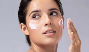 মেকআপ করার আগে ‘প্রাইমার’ ব্যবহার কতটা জরুরি
