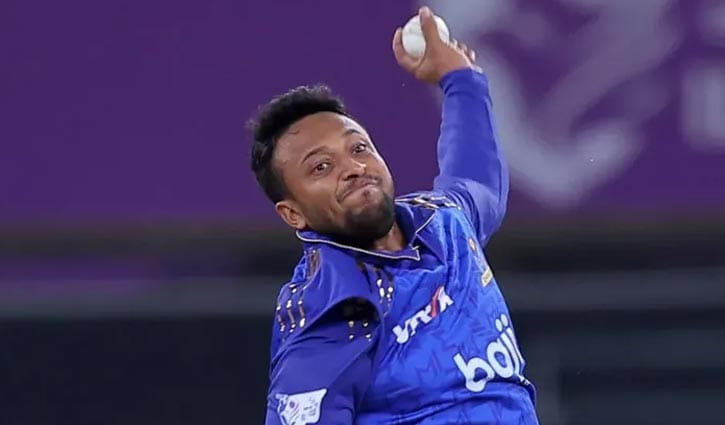 শিরোপা হারানোর মঞ্চে সাকিবের ব‌্যাটে রান, বোলিংয়ে অনুজ্জ্বল