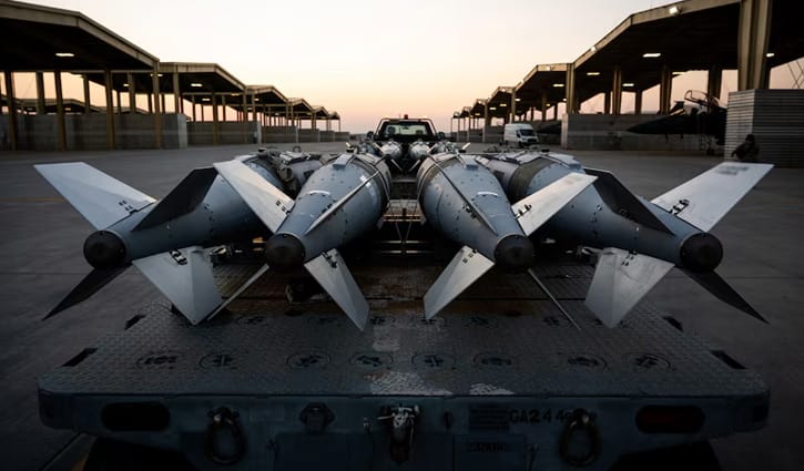 সিরিয়ায় ৭০টিরও বেশি আইএস লক্ষ্যবস্তুতে যুক্তরাষ্ট্রের হামলা