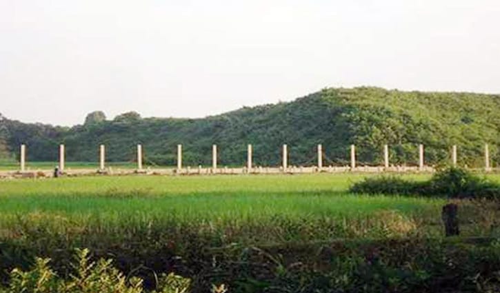 মিয়ানমারে বিস্ফোরণ, কেঁপে উঠল টেকনাফ সীমান্ত 