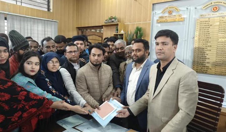 রংপুর-৪ আসনে আখতার হোসেনের পক্ষে মনোনয়নপত্র সংগ্রহ