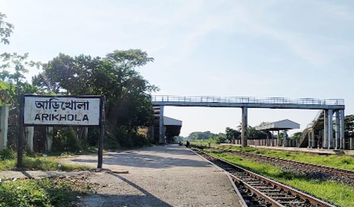 কালীগঞ্জে ট্রেনে কাটা পড়ে তিন নারী নিহত