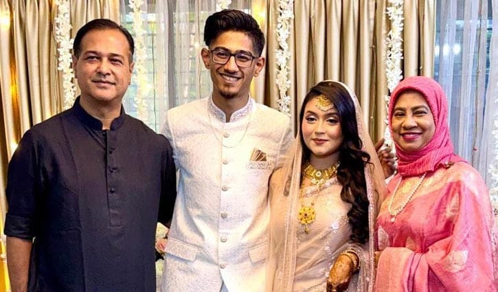 ছেলের বিয়ের খবর জানালেন আসিফ