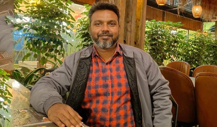 ব্যাংকার থেকে নাট্যনির্মাতা আশরাফ