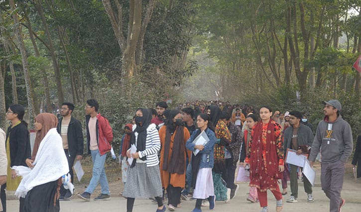 কৃষি গুচ্ছ পরীক্ষা: বেরোবি কেন্দ্রে অংশ নেন ২,৮১২ পরীক্ষার্থী