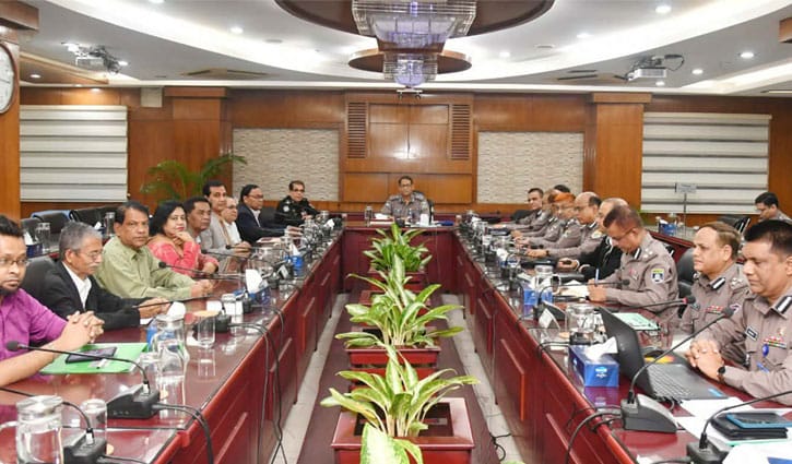 বড়দিন ও থার্টিফার্স্ট নাইট ঘিরে পুলিশের বিশেষ নিরাপত্তা ব্যবস্থা