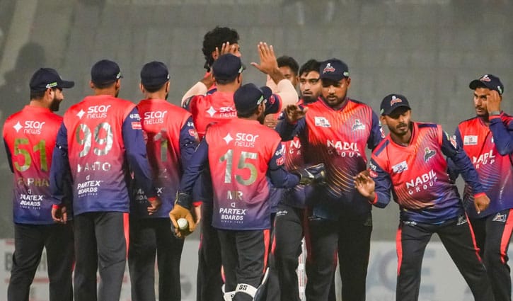 রোমাঞ্চ ছড়ানো ম্যাচ সুপার ওভারে ফয়সালা