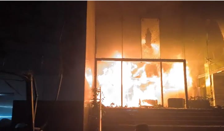 ডেইলি স্টারের আগুন নিয়ন্ত্রণে