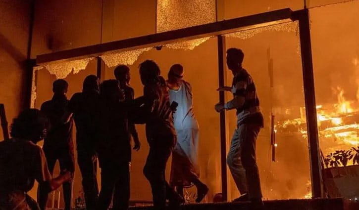 ডেইলি স্টার ভবনে সন্ত্রাসী হামলার ঘটনায় যুবক গ্রেপ্তার