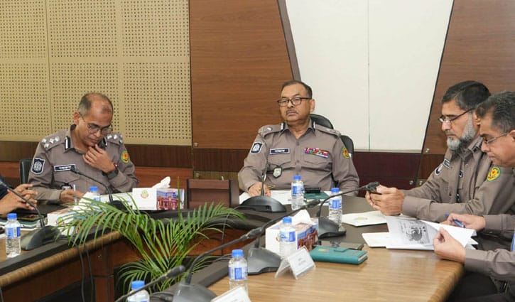 স্বাভাবিক পরিস্থিতি বজায় রেখেই নিরাপত্তা নিশ্চিত করতে হবে: ডিএমপি