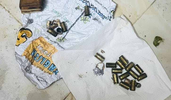 চাঁদা দাবির প্রতিবাদ করায় সাবেক ছাত্রদল নেতার বাড়ি লক্ষ্য করে গুলি