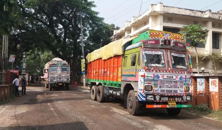হিলি স্থলবন্দরে আমদানি-রপ্তানি শুরু 