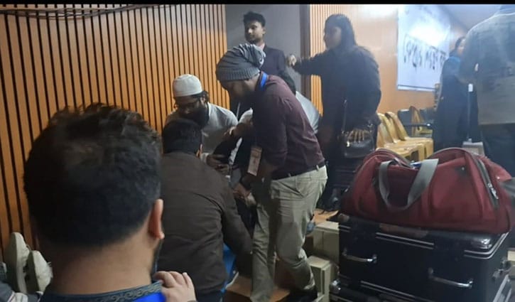 ব্যালট বাক্স খুলতে গিয়ে আঘাত, জ্ঞান হারালেন পোলিং এজেন্ট