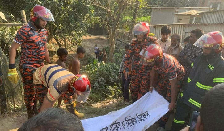 বগুড়ায় ট্রাকের চাকায় পিষ্ট হয়ে মা-ছেলের মৃত্যু