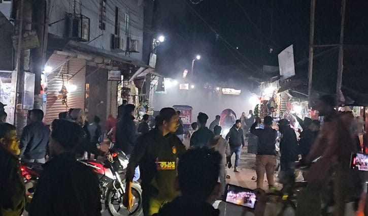 শরীয়তপুরে এনসিপি-ছাত্রদল সংঘর্ষ, আহত ৫