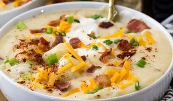 শীতের সকালে খেতে পারেন ‘আলুর স্যুপ’