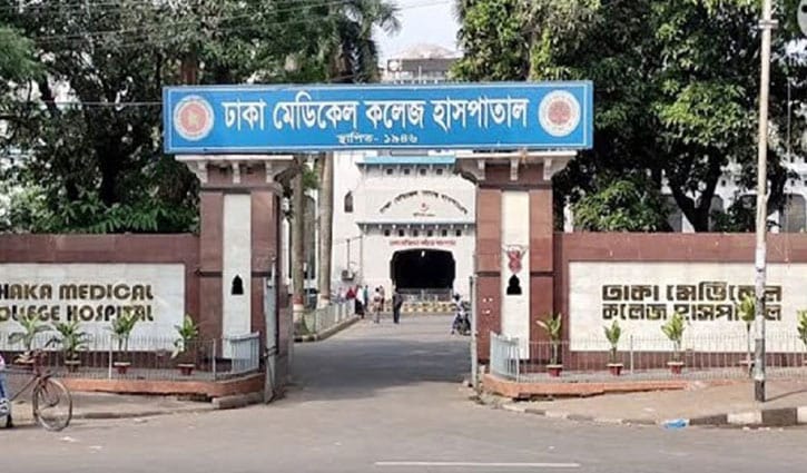 রাজধানীতে আলাদা সড়ক দুর্ঘটনায় বাবা মেয়েসহ তিনজন নিহত