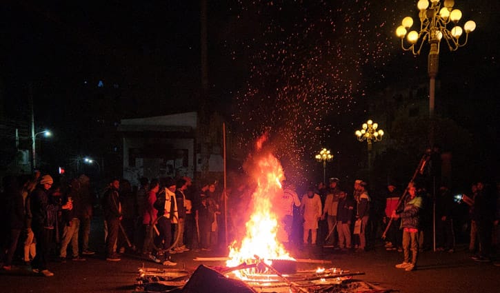 জুলাইযোদ্ধা হাদির মৃত্যু: ক্যাম্পাসে ক্যাম্পাসে ক্ষোভের গর্জন