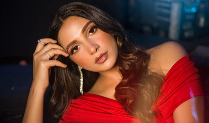 আমি এতটাই বিস্মিত যে, কী বলব বুঝে উঠতে পারছি না: শুভশ্রী