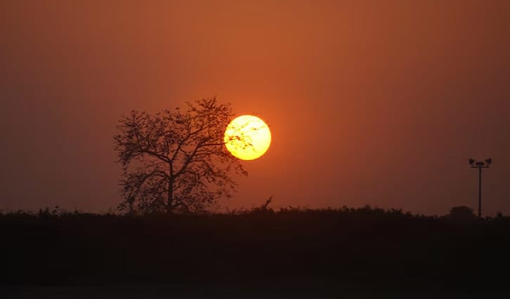 রূপান্তরের ডাকে ডুবল বছরের শেষ সূর্য, স্বাগতম ২০২৬