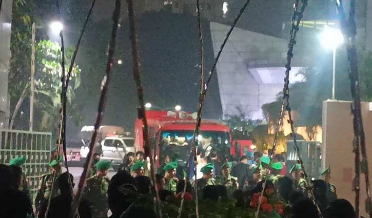 গুলশানের বাসভবনে তারেক রহমান