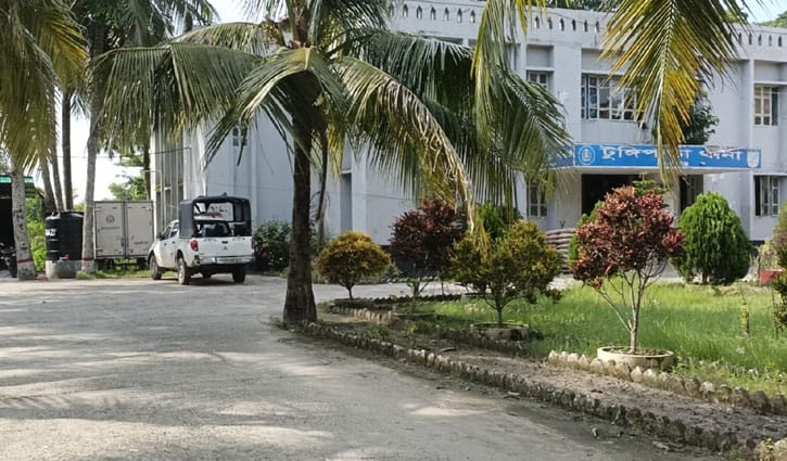 ডেভিল হান্ট ফেস-২: টুঙ্গিপাড়ায় আ.লীগের ৪ নেতাকর্মী গ্রেপ্তার