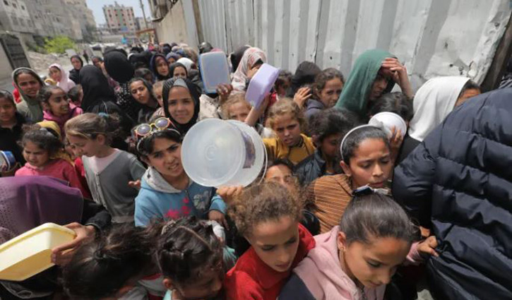 গাজায় এখন একবেলার খাবার খুঁজে পাওয়া অসম্ভব