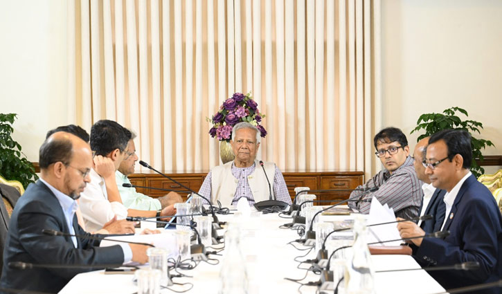 চট্টগ্রাম বন্দরের সক্ষমতা বৃদ্ধির উদ্যোগ ত্বরান্বিত করতে প্রধান উপদেষ্টার নির্দেশ