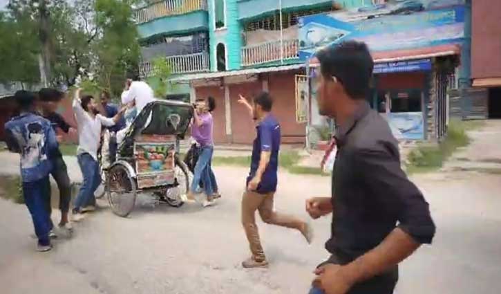 বৈষম্যবিরোধী ছাত্রদের ওপর ছাত্রদলের হামলা, আহত ৩
