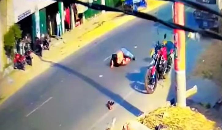 সড়ক দুর্ঘটনায় চবি ছাত্রী নিহত