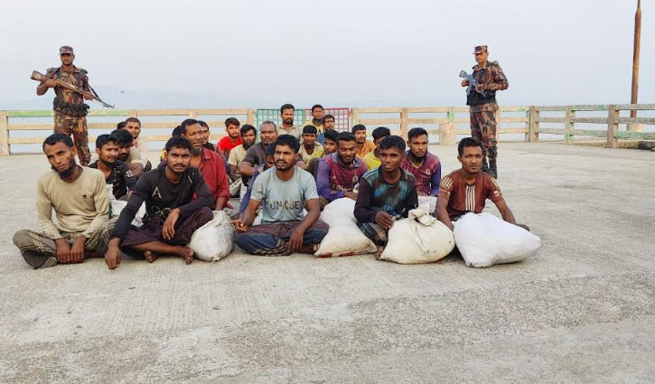 বাংলাদেশি ২৬ জেলেকে ফেরত আনল বিজিবি