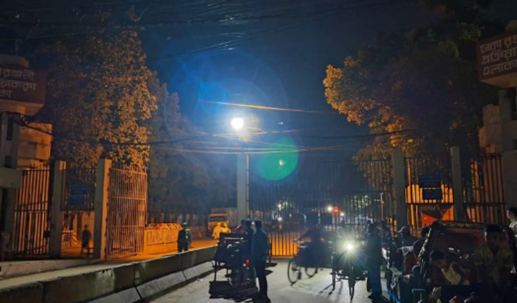 ডিইপিজেডে বিদ্যুৎ সংকট, এখনো উৎপাদন বন্ধ ৩০ ভাগ কারখানায়