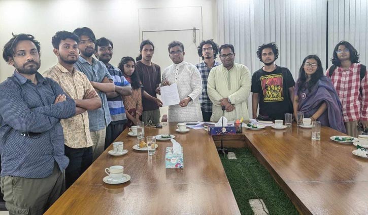 জাবিতে মাস্টারপ্ল্যান প্রণয়নের দাবিতে শিক্ষার্থীদের স্মারকলিপি