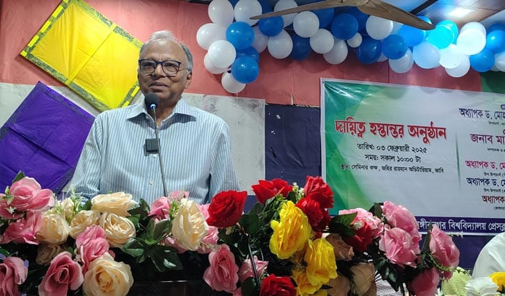 ‘পত্রিকা প্রকাশে গুরুত্বপূর্ণ বাধা কর্পোরেট মালিকানা ও রাজনীতি’