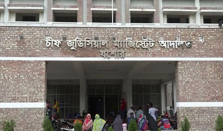 স্কুলছাত্রীর ছবি ও ভিডিও ধারণ, আদালতে মামলা