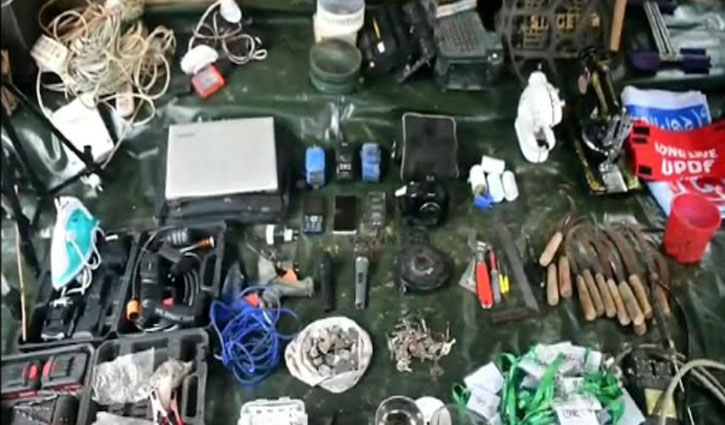 খাগড়াছড়িতে সন্ত্রাসীদের আস্তানায় মিলল ইউনিফর্ম-ওয়াকিটকি 