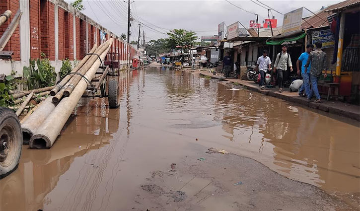 নোয়াখালীতে ১২০ মিলিমিটার বৃষ্টি 