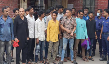 বাগেরহাটে ৬ ককটেল উদ্ধার, শ্রমিক দল নেতাসহ গ্রেপ্তার ১৮ 