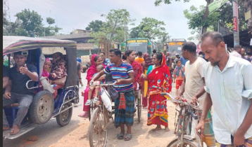 সাতক্ষীরায় বাসের ধাক্কায় মা-ছেলে নিহত সাতক্ষীরায় বাসের ধাক্কায় মা-ছেলে নিহত