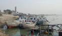 নাব্য সংকটে ভিড়ছে না বড় জাহাজ, লোকসানে ব্যবসায়ীরা