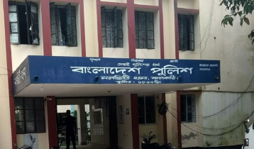 একই রশিতে ঝুলছিল মা ও ছেলের লাশ