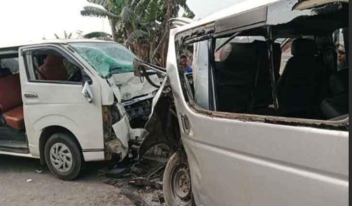 ‘মার্চ ফর গাজা’ সমাবেশে যাওয়ার পথে দুর্ঘটনায় আহত ১২