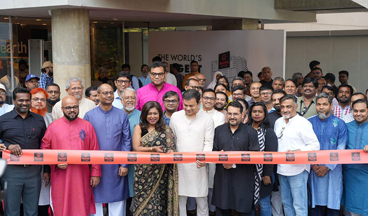 বিশ্বের সবচেয়ে বড় ক্রাফট স্টোর উন্মোচন করল আড়ং