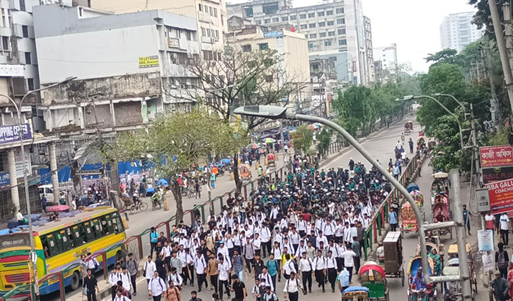 আবারও ঢাকা কলেজ ও সিটি কলেজের শিক্ষার্থীদের সংঘর্ষ