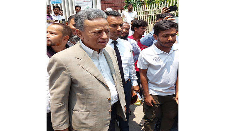 নিরাপদ সড়ক আন্দোলন: ষড়যন্ত্রের মামলায় খালাস আমীর খসরু