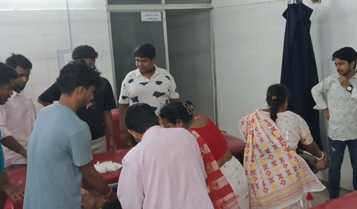 গোপালগঞ্জে মোটরসাইকেলের ধাক্কায় বৃদ্ধা নিহত