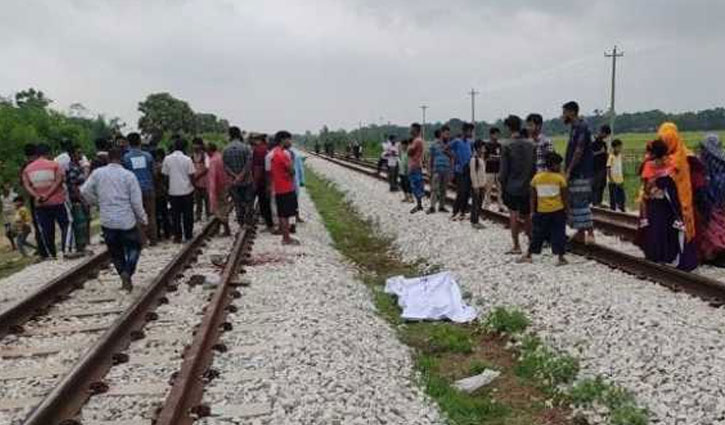 ‘মুণ্ডুবিহীন লাশের পাশে পড়ে ছিল দুজন, পানি চাইলেও খাওয়ানোর আগে মৃত্যু’