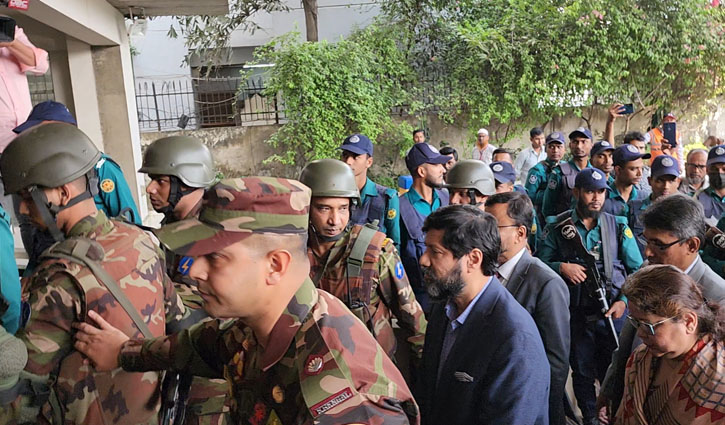 Chairman, commissioners enter BSEC building with tight security